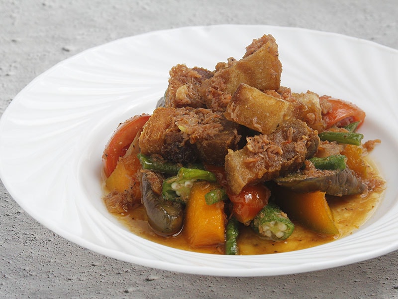 Binagoongan Pork With Veggies