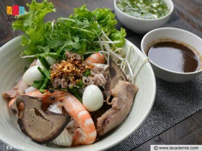 Vietnamese Pork And Prawn Clear Noodle Soup Recipe